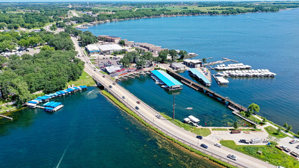 Honor Award: US Highway 71 – Okoboji, Iowa